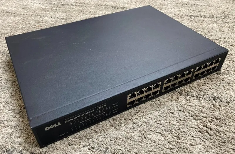 Коммутатор Dell PowerConnect 2024, 24-Port RJ-45, 10/100 Unmanaged Ethernet SWIT