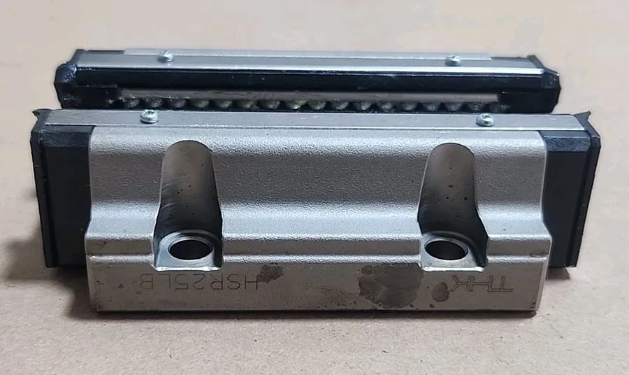 Подшипник HSR25LB THK Linear Slide Block Bearing