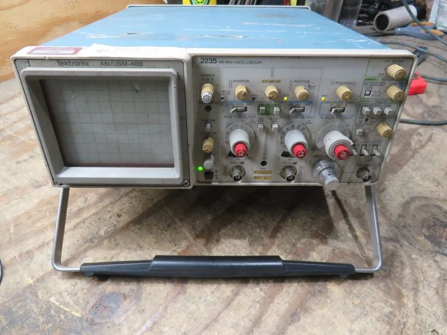 Осциллограф Tektronix AN/USM-488 2235 100 MHz 2 Channel Oscilloscope