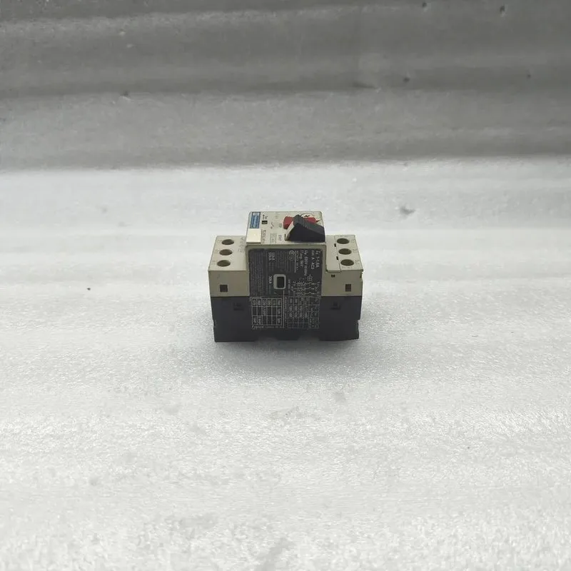 Автоматический выключатель Telemecanique Motor Circuit Breaker GV2-M06 1-1.6A GV — фото лота 3