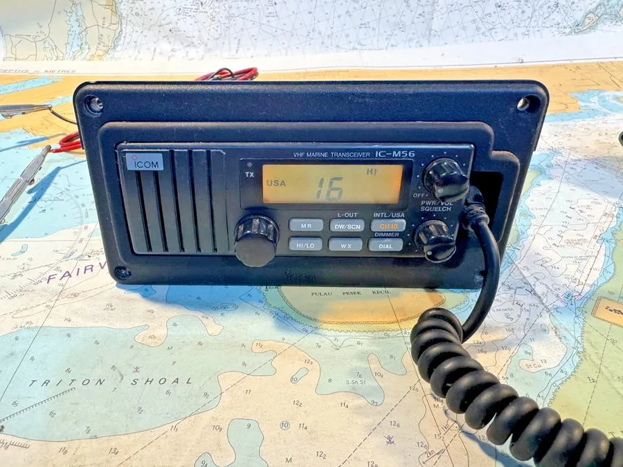 Радиостанция ICOM IC-M56 Marine VHF Transceiver Radio Communication IC M56 Chann