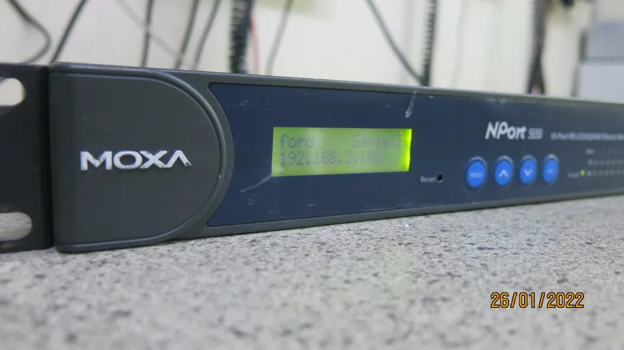 IIoT-устройство Moxa NPort 5610-16 16-Port Serial Device Server RS-232/422/485 — фото лота 2
