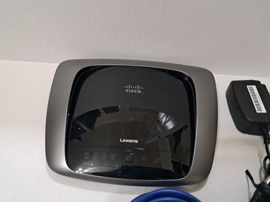 Маршрутизатор Cisco Linksys WRT320N Dual-Band WiFi 4 Port Wireless-N Gigabit Rou