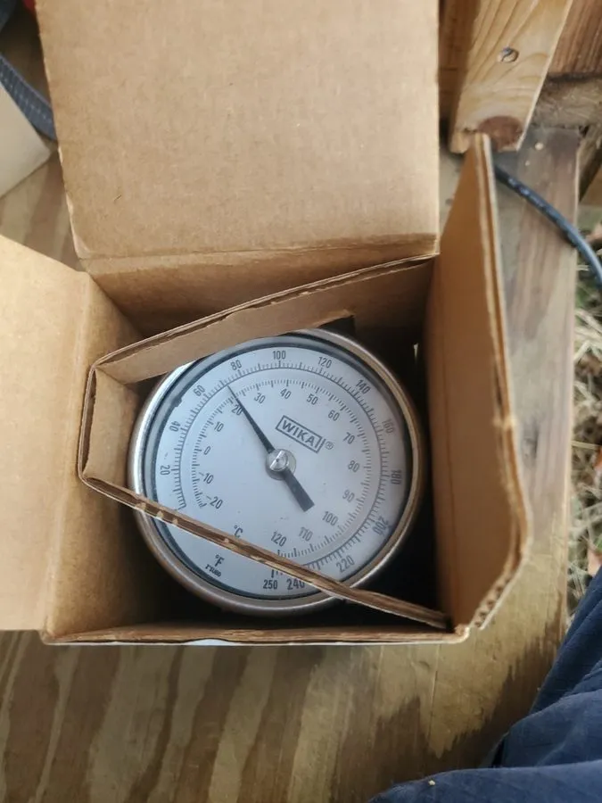 Трубопроводная арматура wika bimetal thermometer 33040D006G4