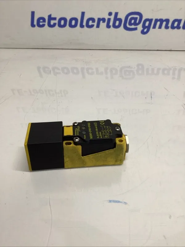Датчик приближения Turck Proximity Switch Sensor Ni20NF-CP40-VP4X2 K-944 — фото лота 2