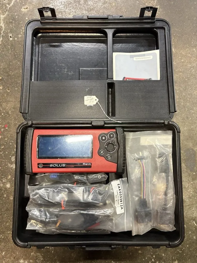Диагностический сканер Snap On Solus EESC310 OBDII Scanner Master Set