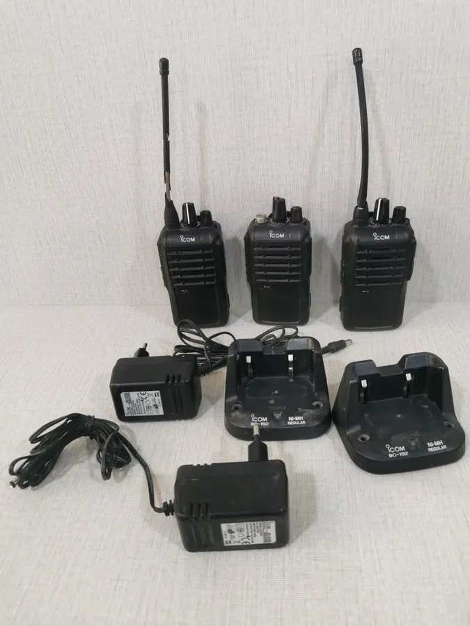 Зарядное устройство ICOM IC-F4003 Regular Charger Portable Radio