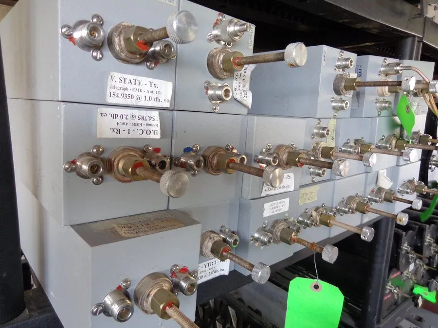 Ретранслятор 1 EMR Radio repeater Band Pass Cavity Filter VHF 144176 Model 6454S — фото лота 2