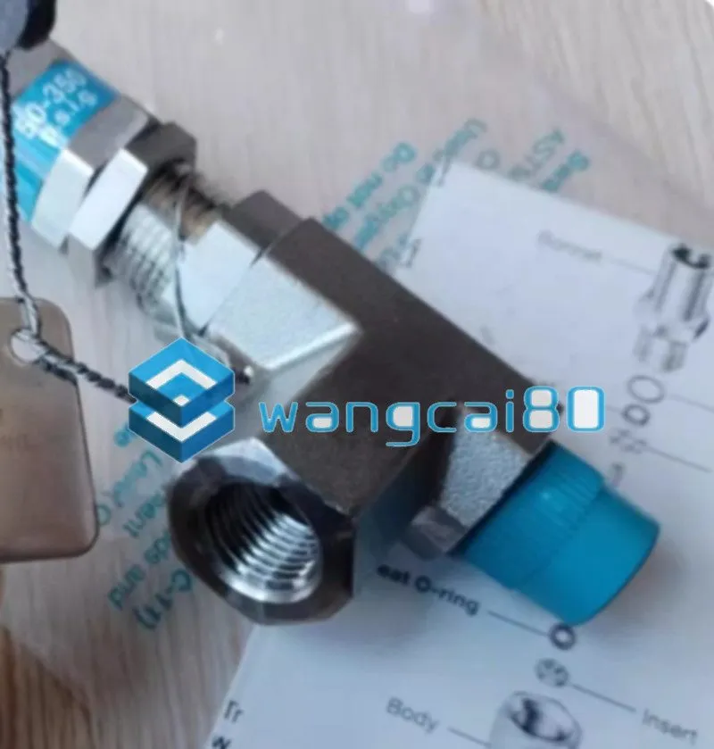 Клапан SWAGELOK SS-4R3A5 724808001 Gauge Filter Valve Manifold