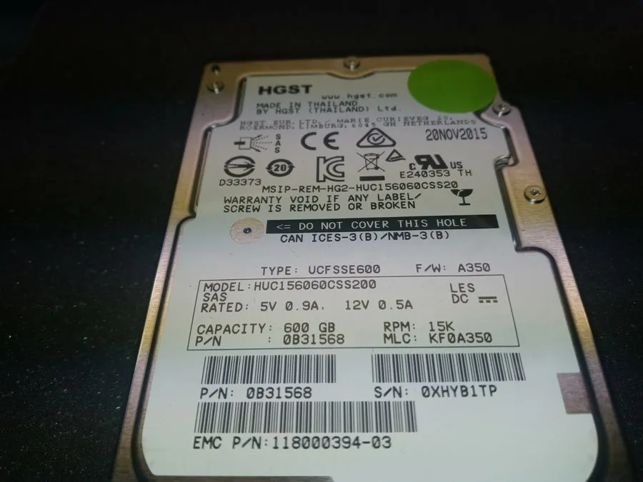 Жёсткий диск 005050935 EMC 600GB 15K SAS 2.5" HDD 0B31568 HGST HUC156060CSS200