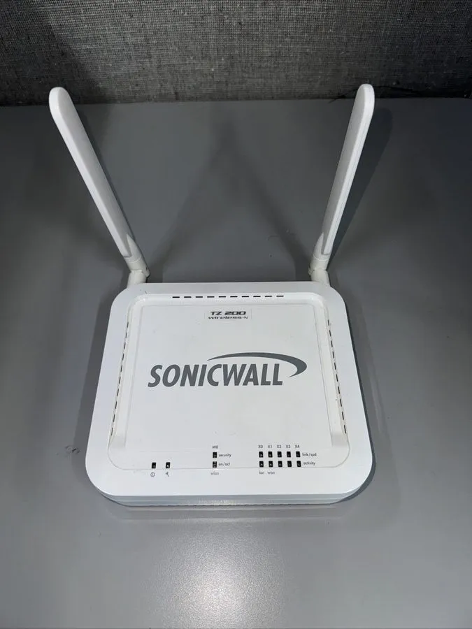 Межсетевой экран SONICWALL TZ200 Firewall Network Security Router NO POWER CORD 