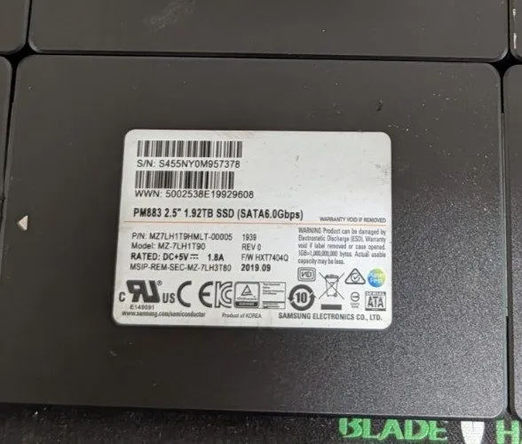 SSD-накопитель MZ7LH1T9HMLT-00005 Samsung PM883 1.92TB SATA 6Gbps RI 2.5" SSD MZ