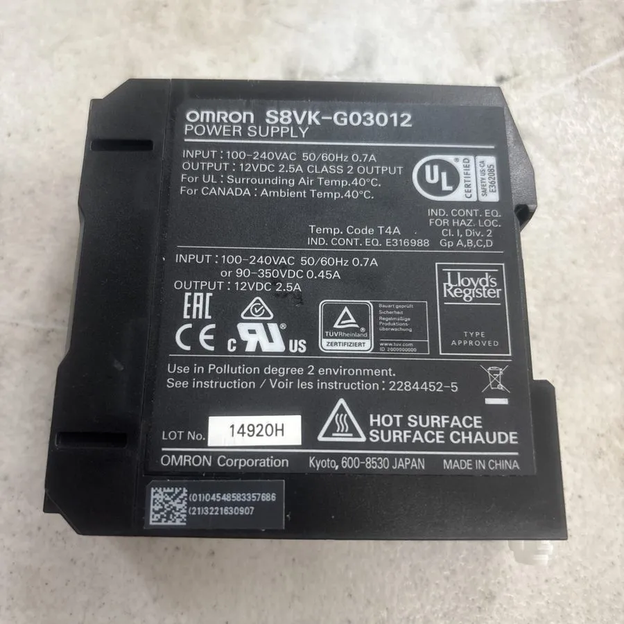 Блок питания OMRON S8VK-G03012 12V DC 30W 2.5A DIN RAIL DC POWER SUPPLY 12 V 30 