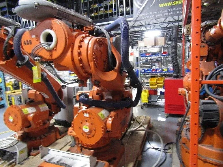 Робот ABB IRB 2600 M2004 Robot w/ IRC5 Controls, Missing Cable Set