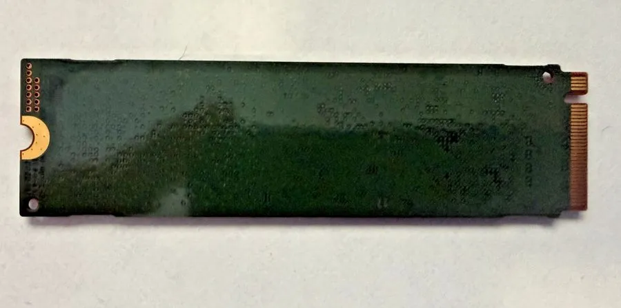 SSD-накопитель SAMSUNG PM981a M.2 2280 NVMe PCIe 3.0 x4 256GB SSD MZVLB256HBHQ-0