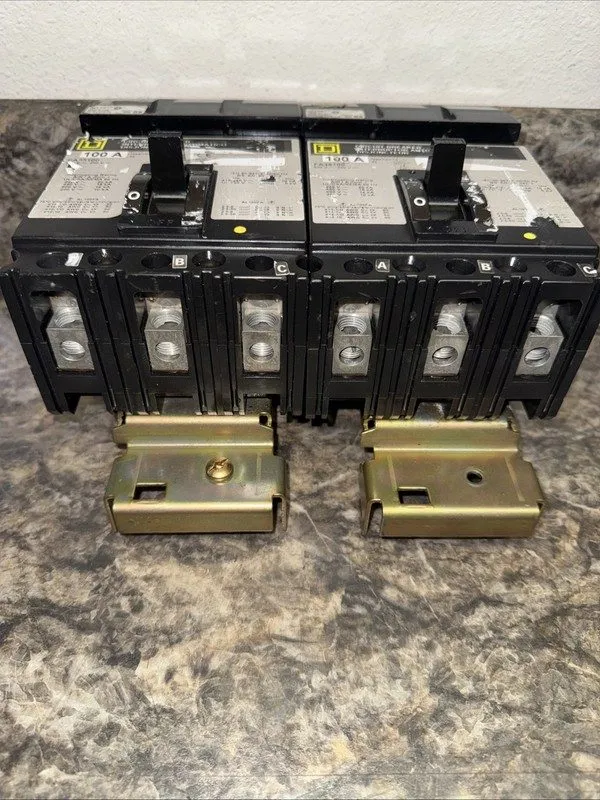 Автоматический выключатель Square D FA36100 Circuit Breaker 100A 3-Pole 480V AC 