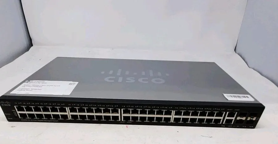 Коммутатор Cisco SG350-52-K9 52-Port Gigabit POE Stackable Managed Switch — фото лота 1