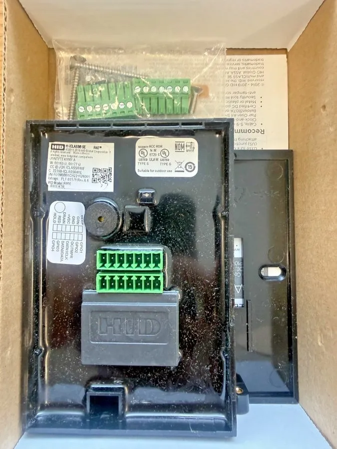 Оборудование видеонаблюдения HID Global 920NTPTEK000FA R40 iClass SE er — фото лота 2