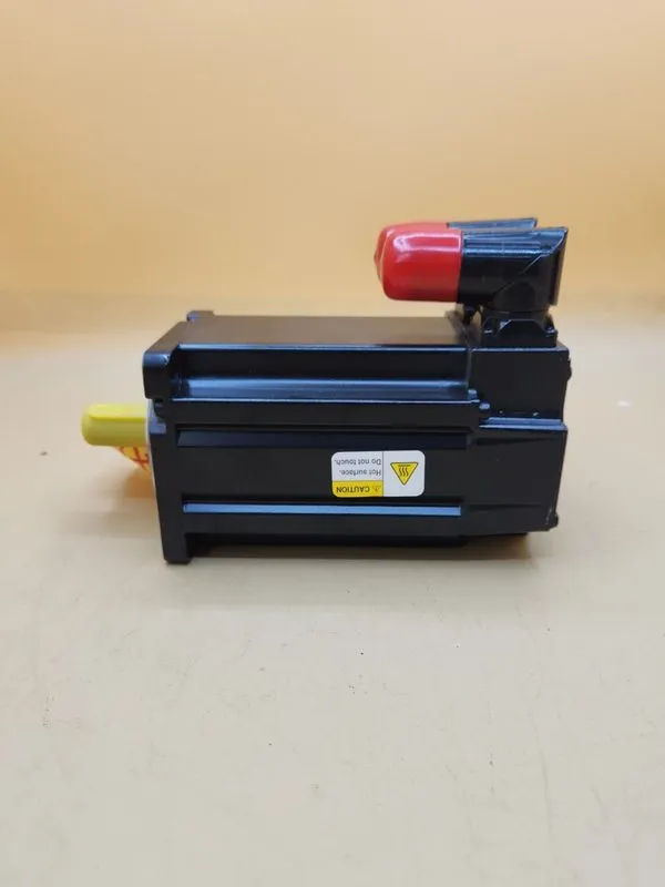 Серводвигатель Allen Bradley MPL-A310P-MK74AA Servo Motor MPL Series — фото лота 4