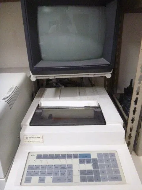 Спектрофотометр Hitachi model 270-30 IR spectrophotometer with computer/ CRT dis — фото лота 2
