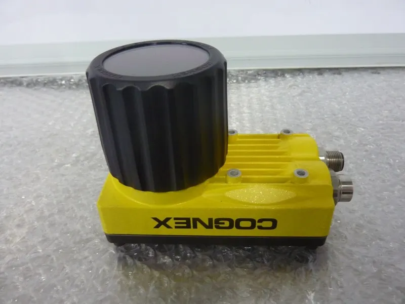 Камера машинного зрения Cognex IS5403-11 P/N: 825-0221-1R C In-Sight Vision Came