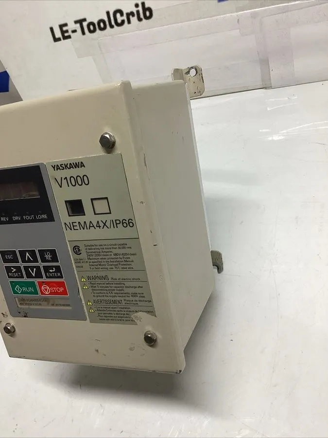 Частотный преобразователь YASKAWA V1000 NEMA 4X IP66 CIMR-VU4A0004GAA frequency  — фото лота 2