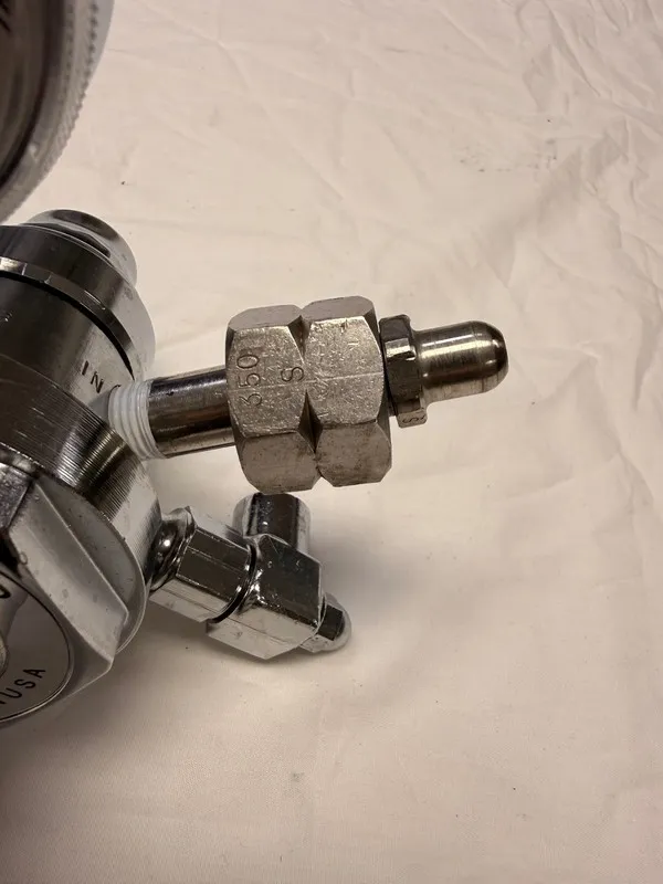 Трубопроводная арматура Purity Plus Gas Regulator 2123351-84-350 Two Stage 200/4 — фото лота 2