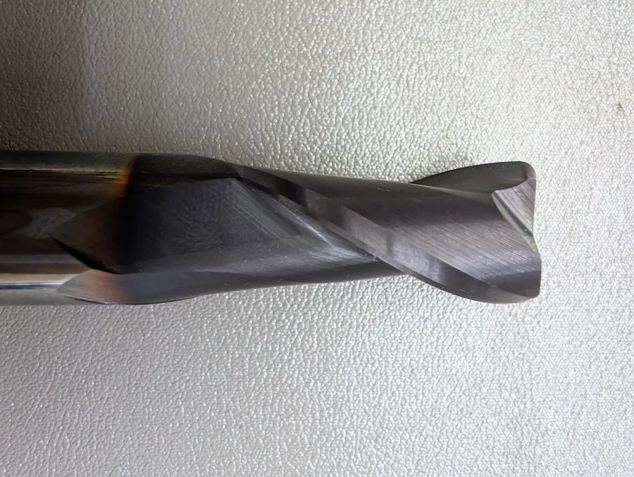 Режущий инструмент Niagara Cutter Carbide 0.06 Corner Radius End Mill 1/2in 2FL  — фото лота 1