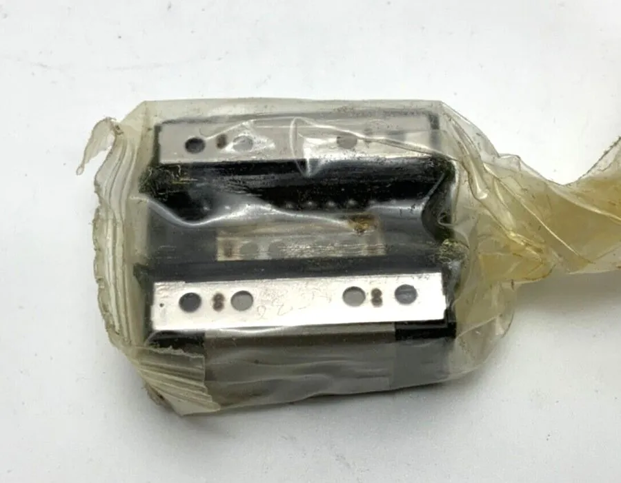 Линейная направляющая THK SR-15V/W LINEAR GUIDE SLIDE BEARING *UG5L19