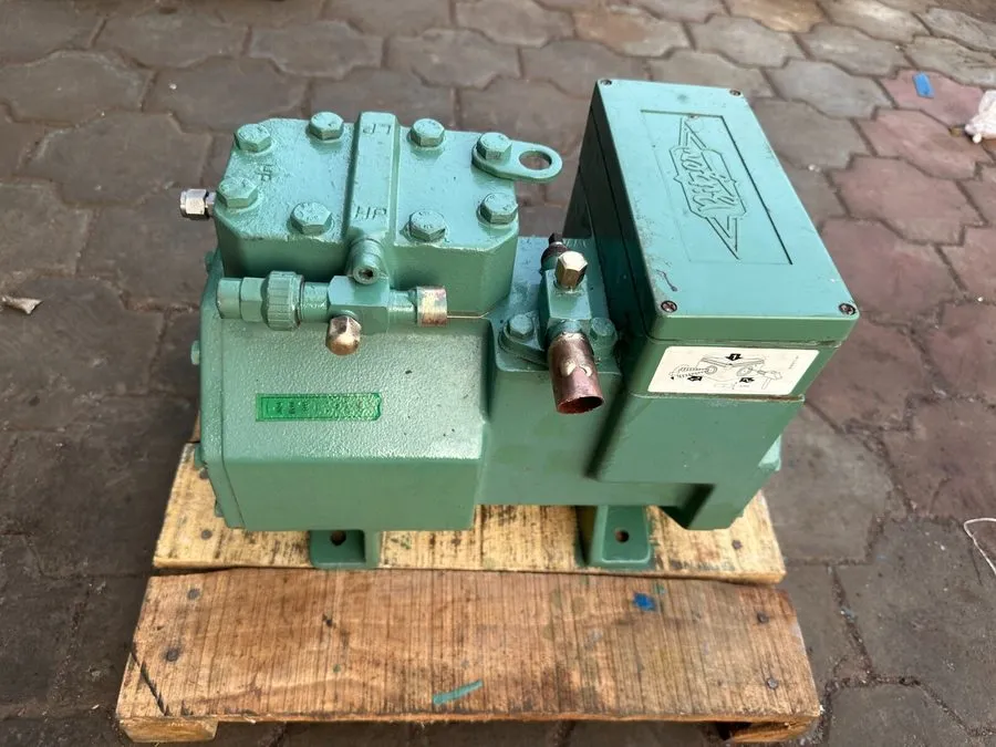 Компрессор BITZER SEMI HERMETIC COMPRESSOR 2FC-2.2Y-40P — фото лота 1