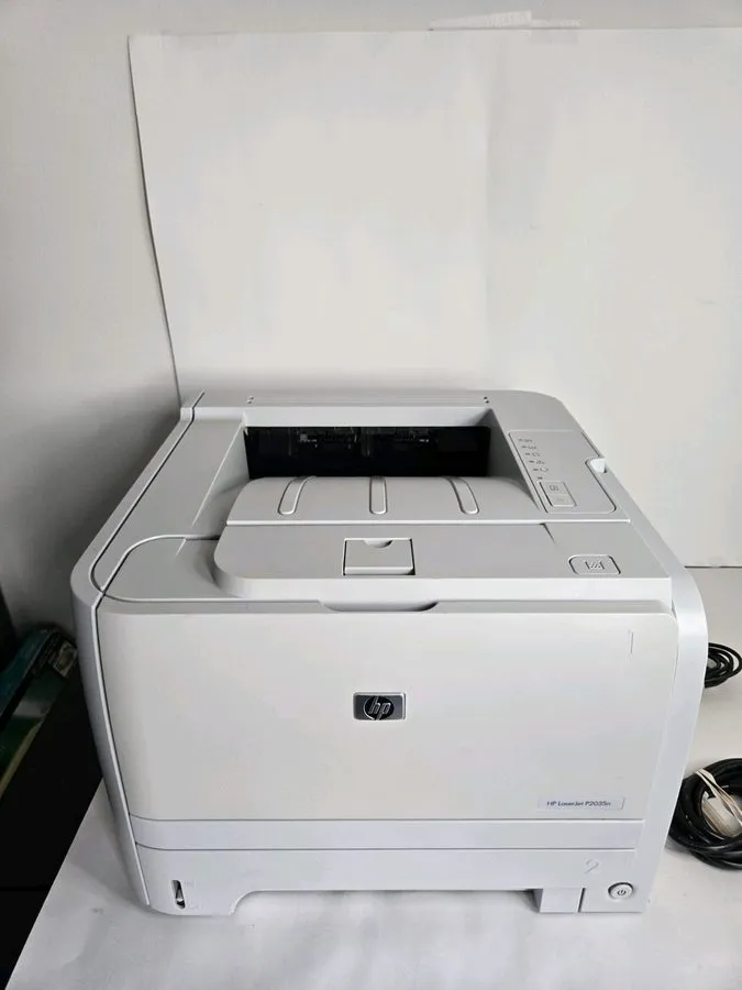 Лазерный принтер HP LaserJet P2035N Laser Printer w/ Toner NO POWER CORD