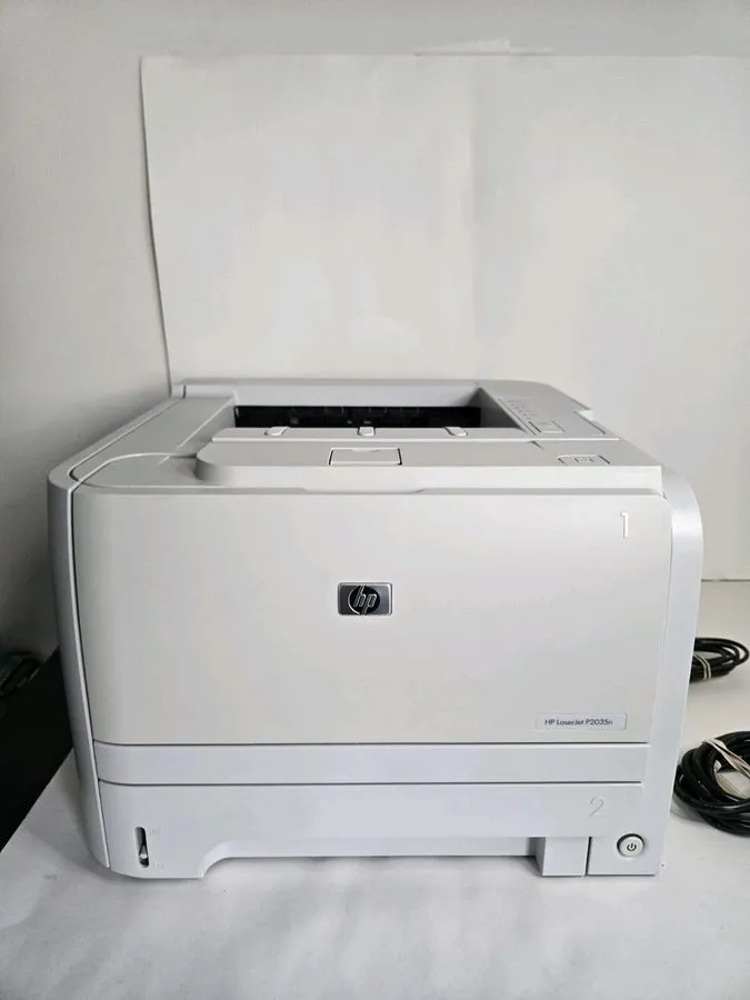 Лазерный принтер HP LaserJet P2035N Laser Printer w/ Toner NO POWER CORD — фото лота 2
