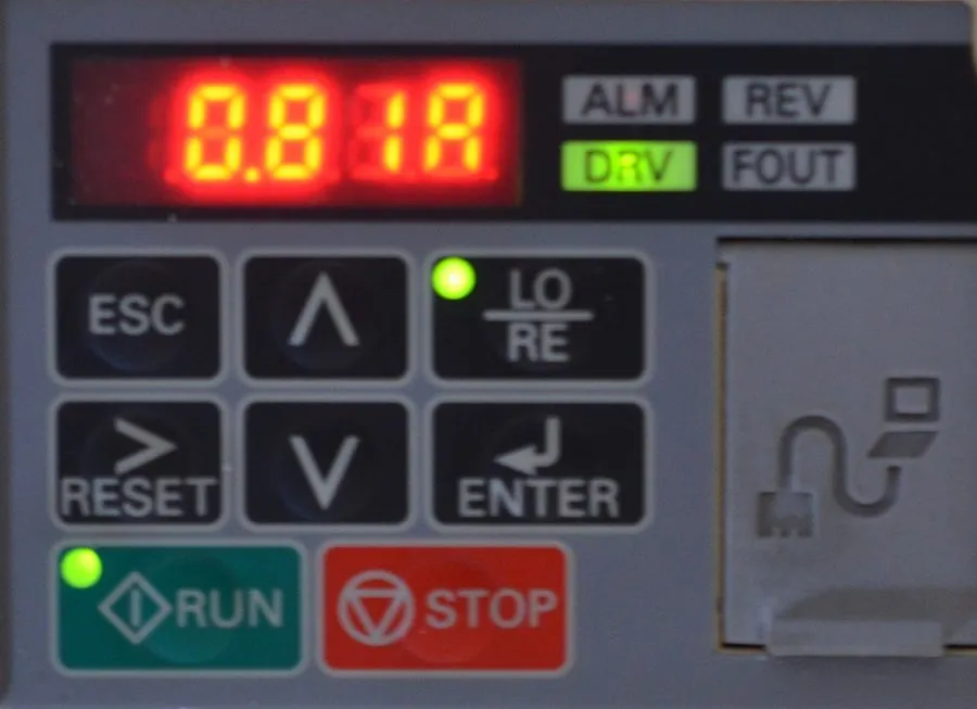 Частотный преобразователь YASKAWA V1000 VFD Ac Drive, CIMR-VU4A0018FAA 7.5kW 10H