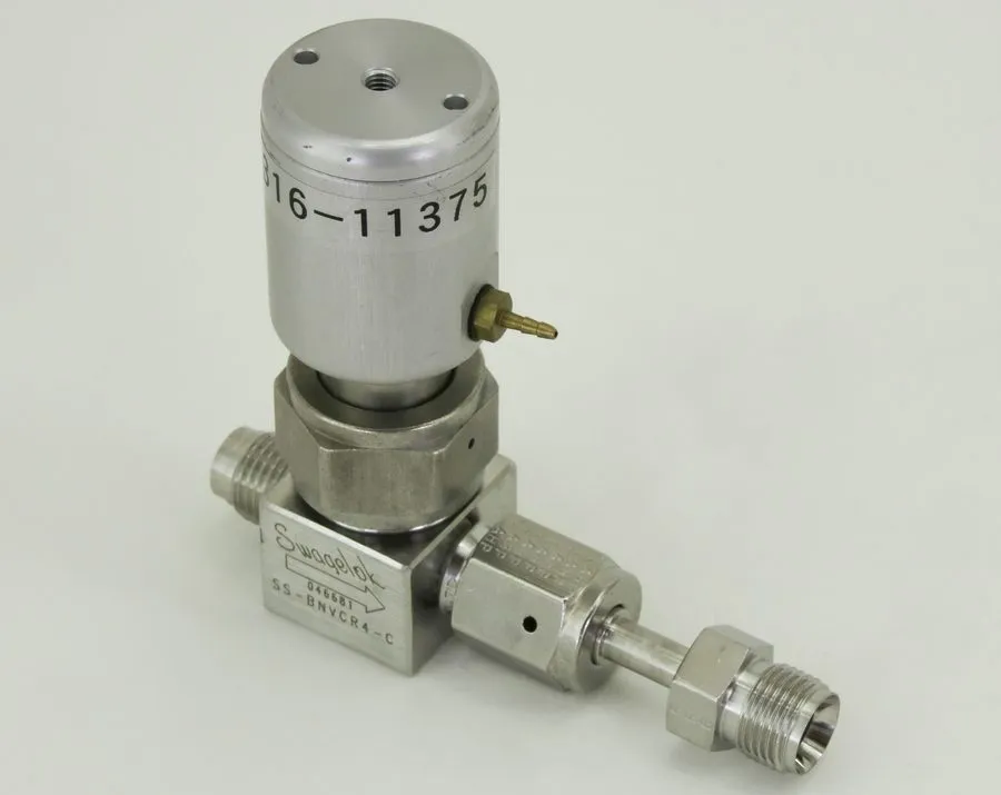 Клапан 11375 SWAGELOK BELLOW SEATED VALVE, 1/4" SS-BNVCR4-C