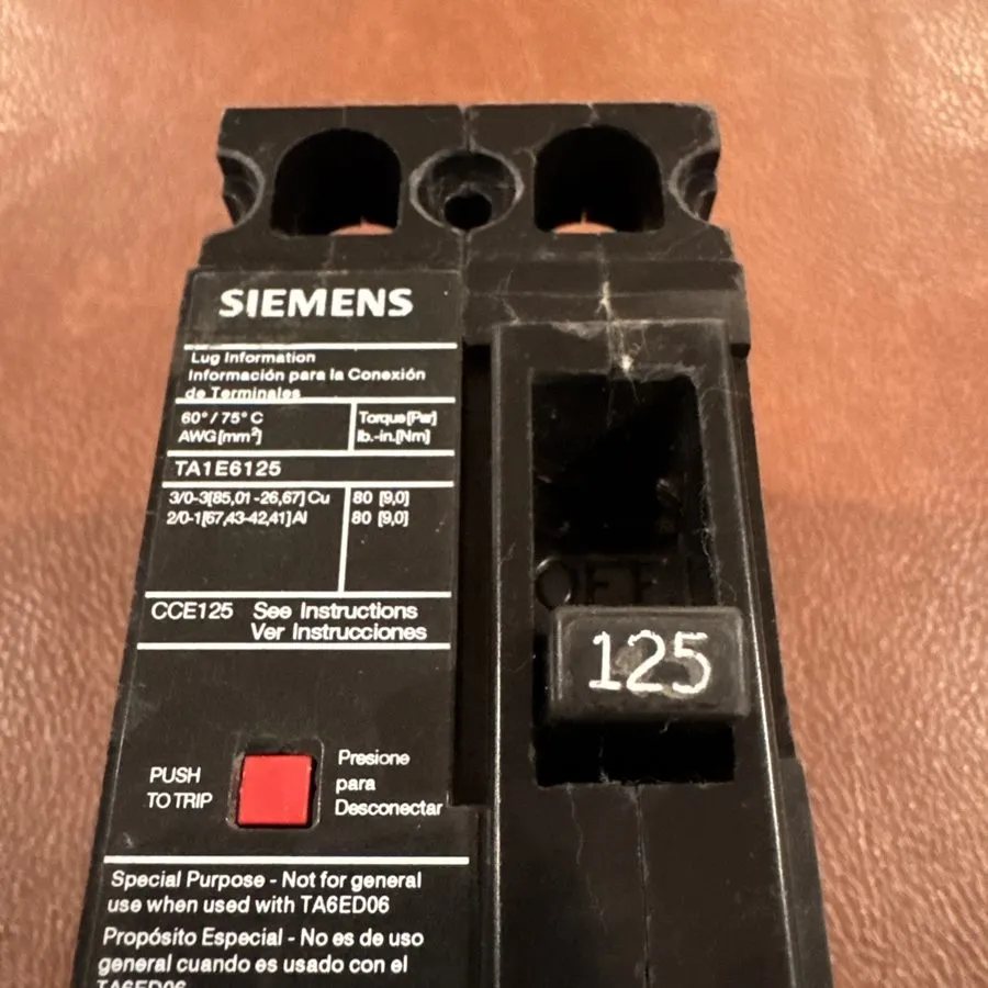 Автоматический выключатель Siemens Sentron ED42B125 125A 2-Pole Molded Case Circ