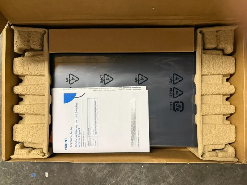 IIoT-устройство VERINT SM24TAT2SA-VT 24-Port Gigabit PoE+ & 2 SFP Port Managed S