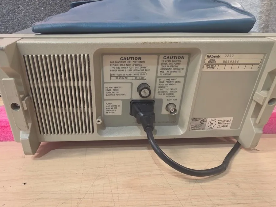 Осциллограф Tektronix 2232 100MHz Digital Storage Oscilloscope Unit — фото лота 1