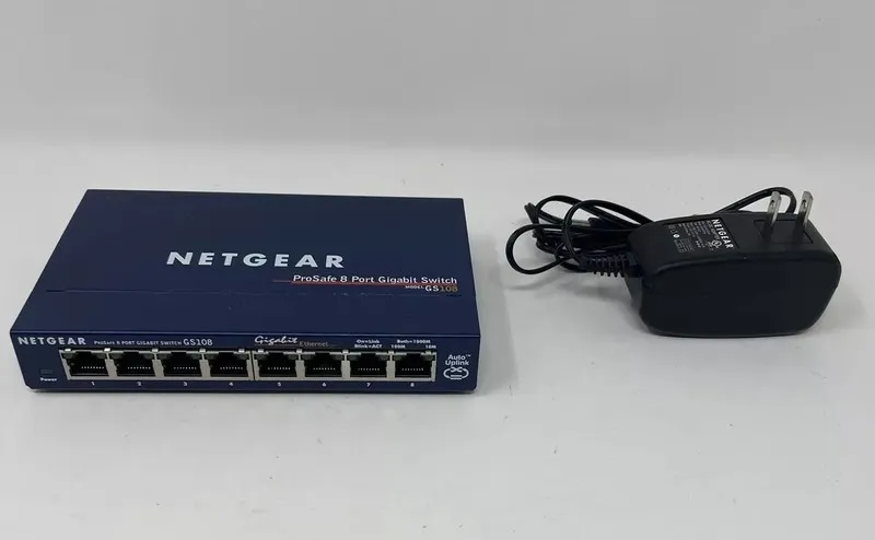 Коммутатор NETGEAR GS108 ProSafe (GS108-400NAS) 8 Port Standalone Gigabit Ethern