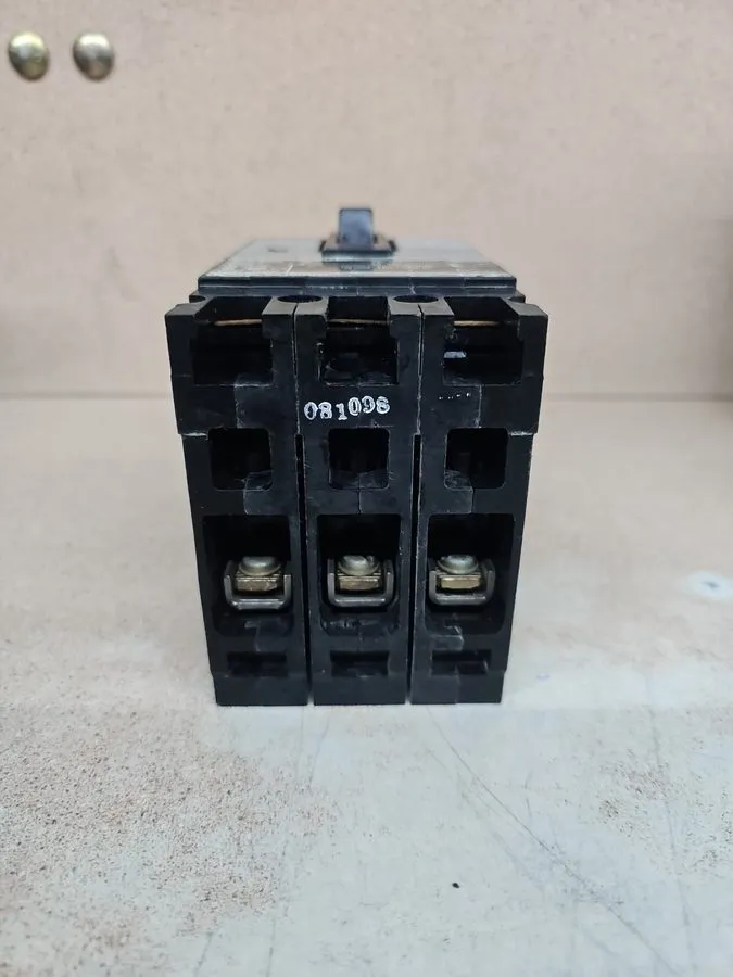 Автоматический выключатель Siemens Sentron Series 3 pole circuit breaker 20A 480