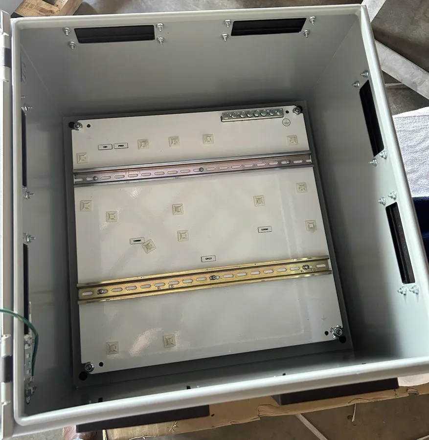 Монтажный шкаф Hoffman Electrical Enclosure BD439 CSD202012 HC