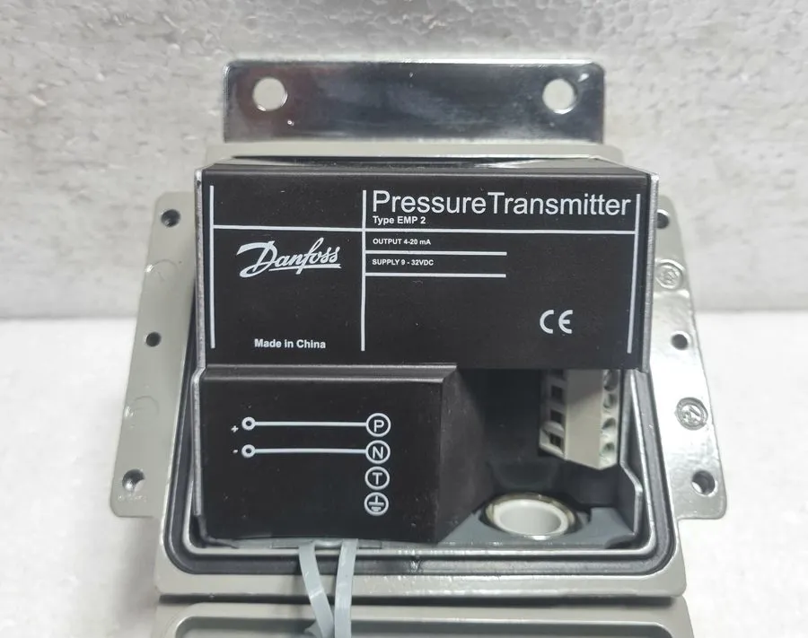 Датчик давления Danfoss Pressure Transmitter EMP2 084G2107 0..6bar — фото лота 2