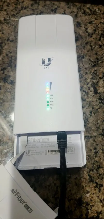 Точка доступа Wi-Fi Ubiquiti AF-5XHD-US 5GHz PtP 1Gbps WISP Backhaul Performance — фото лота 1
