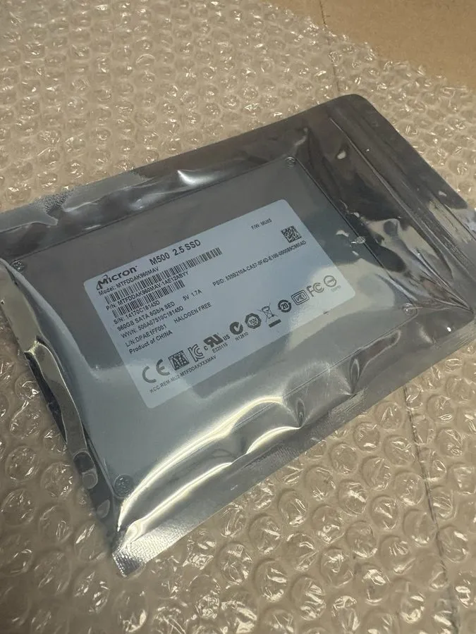 SSD-накопитель Micron M500 2.5" SSD 960GB SATA 6Gb/s SED MTFDDAK960MAV 95% Healt — фото лота 1