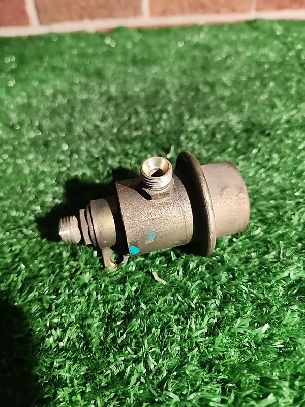 Реле Mercedes R107 560SL W126 420SEL 560SEC 560SEL AC Compressor Relay 002545180