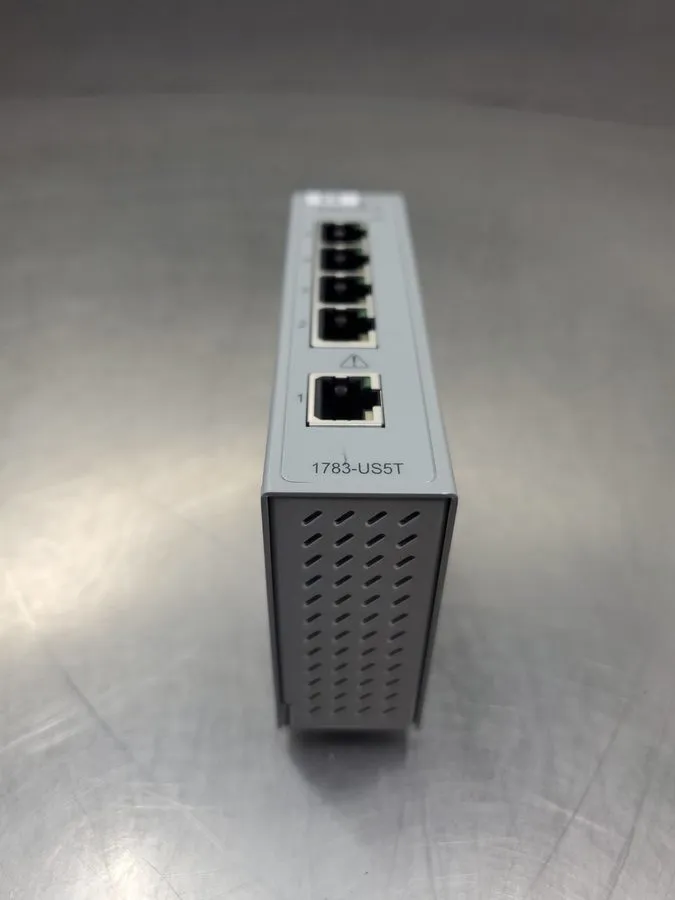 Коммутатор Allen-Bradley 1783-US5T SER A Stratix 2000 Ethernet Switch 5 Pt