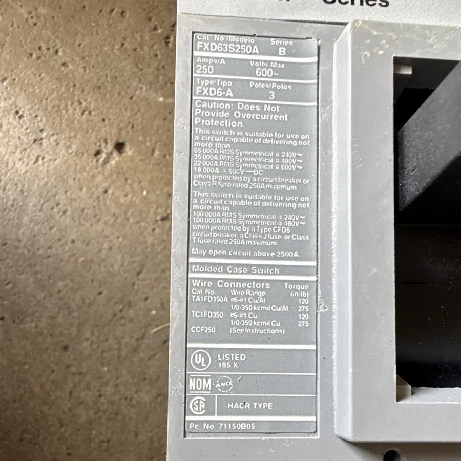 Автоматический выключатель SIEMENS SENTRON CIRCUIT BREAKER FXD63S250A 250 AMP 3- — фото лота 2