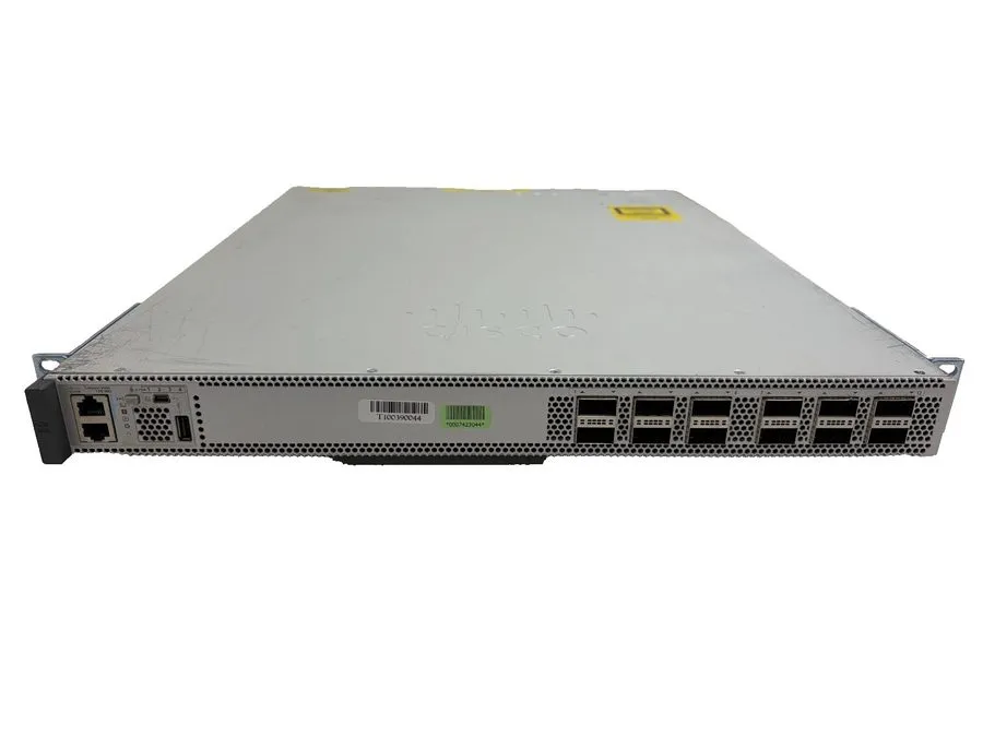 Коммутатор Cisco C9500-12Q-A Catalyst 9500 12-port 40G switch