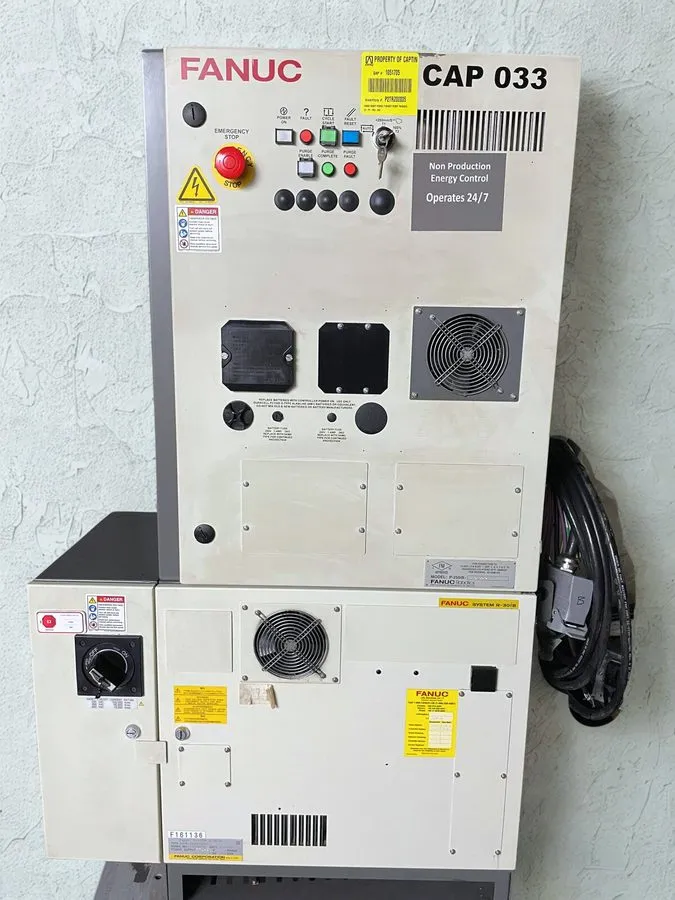 Робот FANUC P-250iB/15 Paint Robot R-30iB Controller Low 500 Hours — фото лота 2
