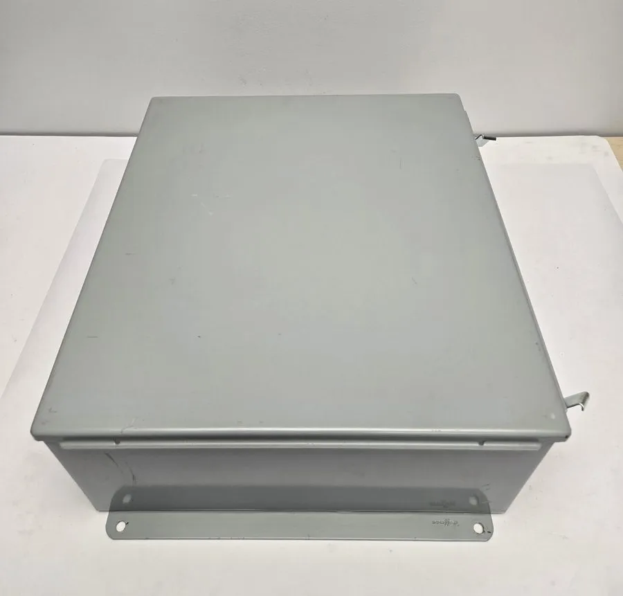 Монтажный шкаф HOFFMAN A1614CH Junction Box Enclosure 16"L x 14"W x 6"H Type 12