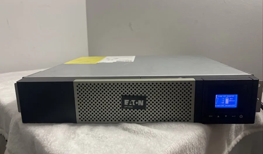 ИБП Eaton Tripplite 5P1500RC Eaton 5P 1500VA 1100W 120V Line-Interactive UPS, 5-